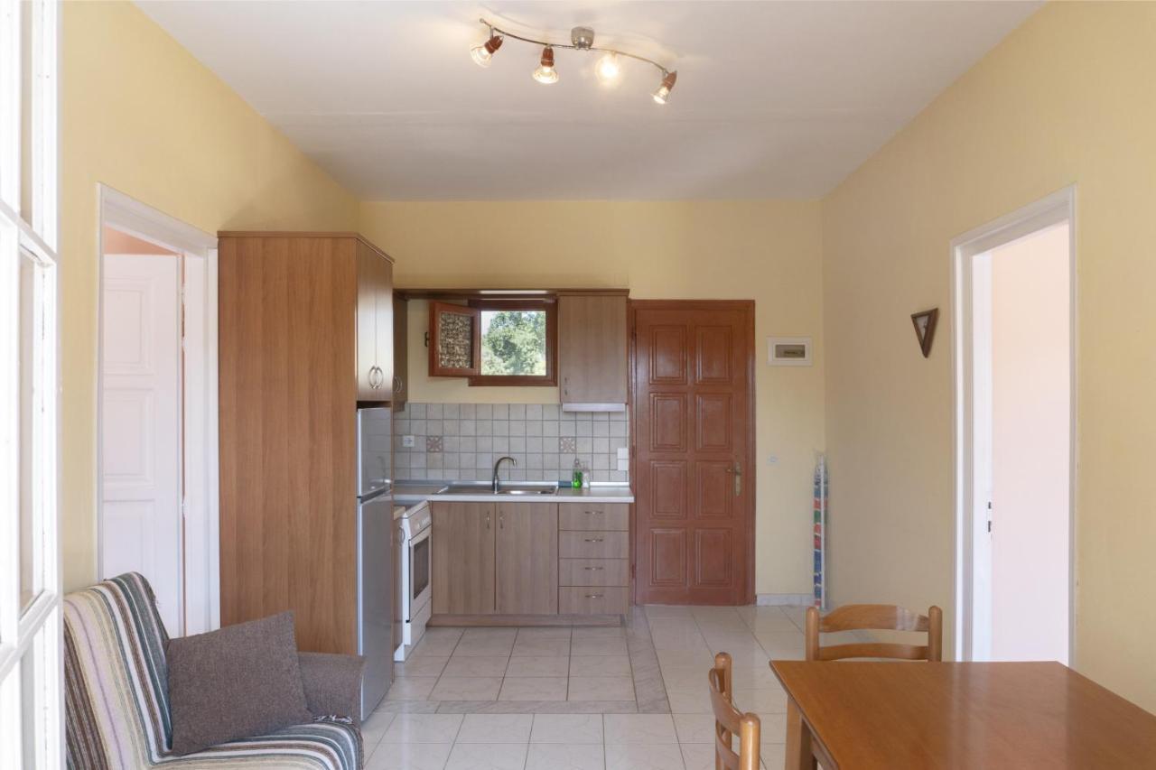 Apartment Dora Pagoi 1 *